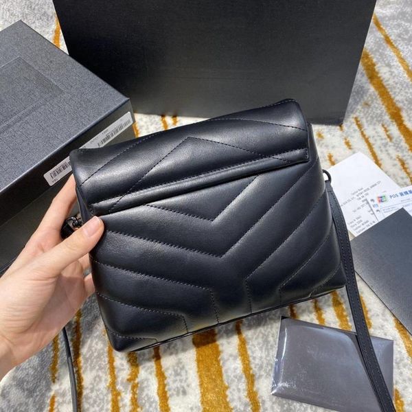 

luxury designer women v letter flap shoulder bag women crossbody messenger bag soft calfskin leather europe brand quality