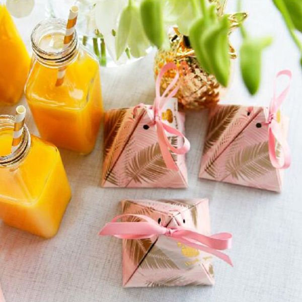 

50pcs pineapple leaves triangular pyramid wedding favors and gift box with thanks card candy boxes gift packaging bag party deco