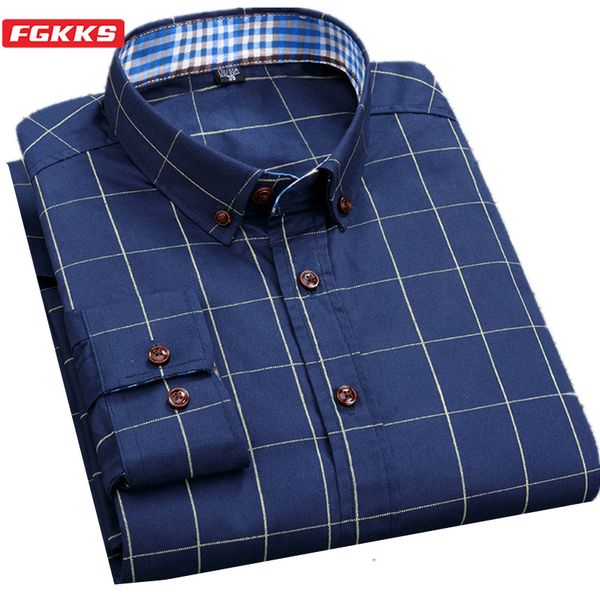 

fgkks casual brand men plaid shirts new fashion men's cotton shirt male outdoor comfort long sleeve shirt, White;black