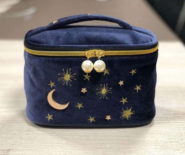 

large lovely embroidered velvet tassel makeup bag box cosmetic case bling velour purse travel drop shipping cosmetic bag fashoin