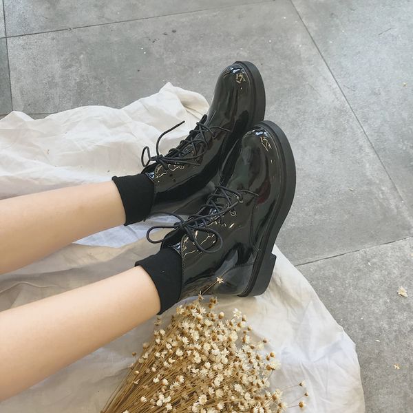 

winter new black motorcycle boots female british wind with patent leather thick with short boots high to help women's boo