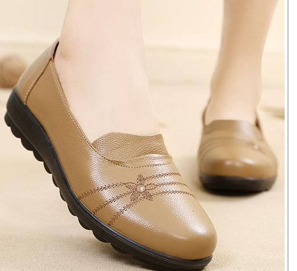 

womens shoes in spring and autumn with new style slope heel round head mother shoes 620, Black