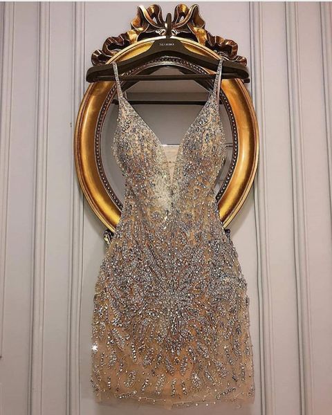 Champagner Luxuriöse Perlenkristalle Heimkehr Sexy Etui-Abschlusskleider Atemberaubende kurze Partykleider mit Tüllschwanz