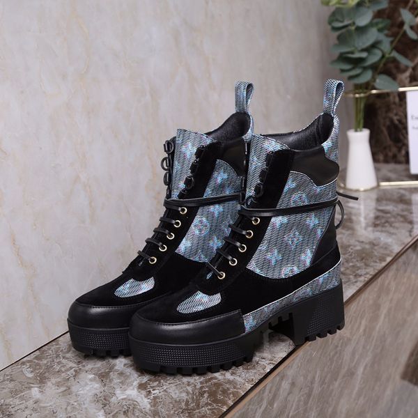 2020b New Trend Luxury Leather Casual Shoes Fashion Wild Ladies