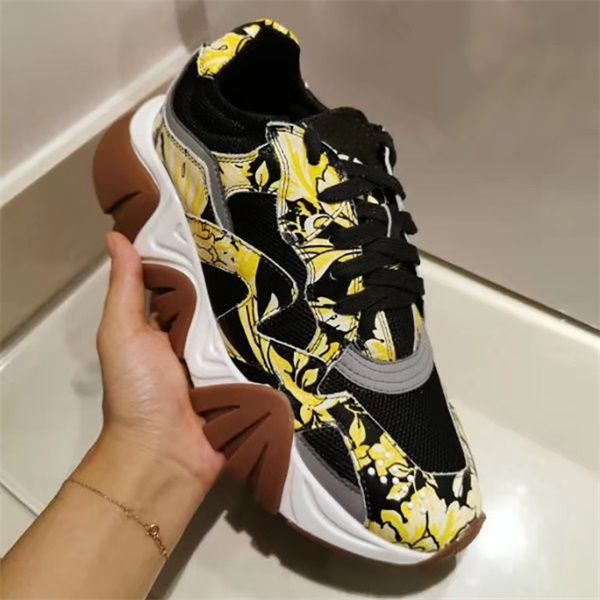 

squalo sneaker designer shoes fashion 2020 men women trainers low-lace up sneakers shark outsole with box 02, Black