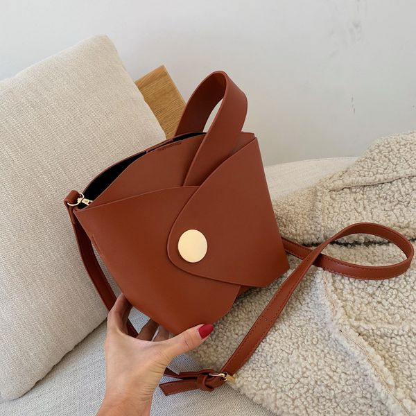 

spring fashion bucket bag 2020 new korean version of the messenger bag foreign style solid color shoulder small fragrance