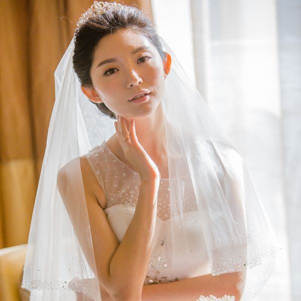 

meaningful hip-length one-layer white ivory champagne purple pink red black beaded edge wedding veils meidingqianna brand bridal veils