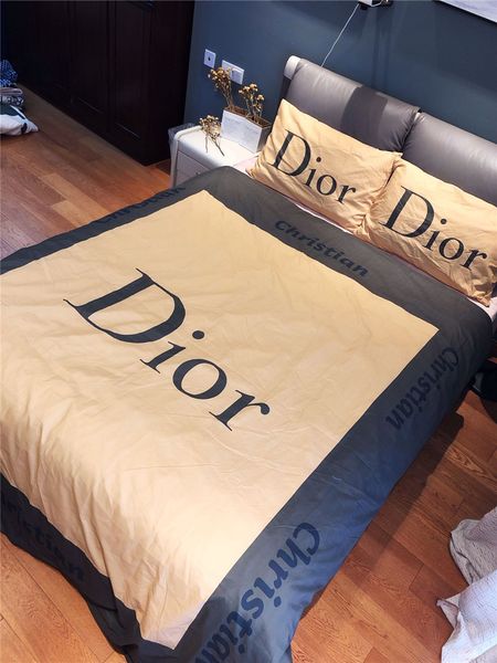 Simple Letter Print Bed Cover Queen Size Cotton Velvet Bedding