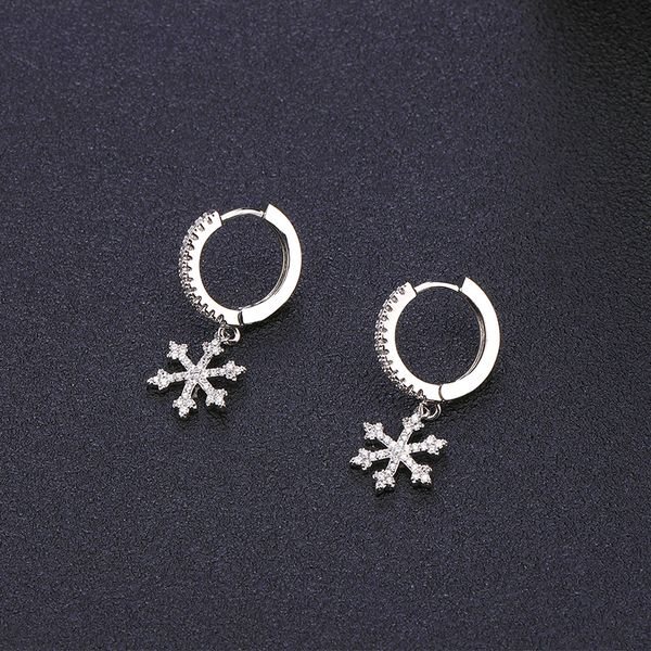 

trendy snowflower christmas earrings fashion pave cubic zirconia gold silver hoops earrings for women jewelry gift 2019