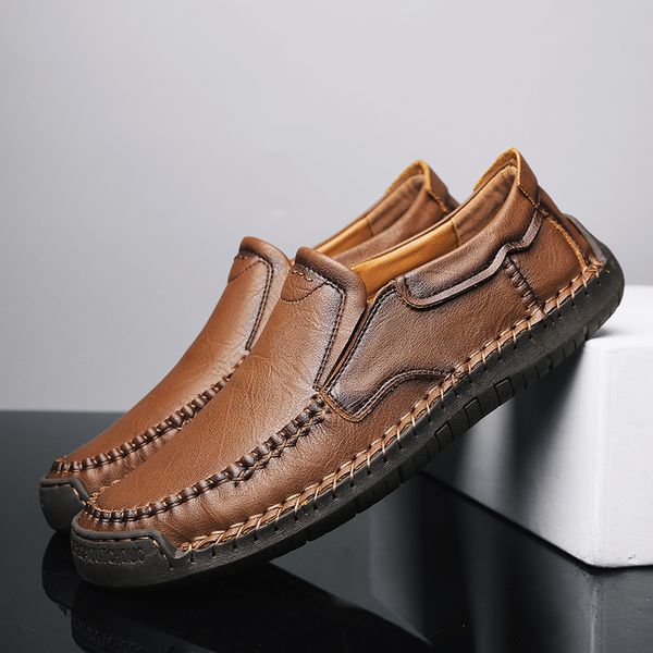 

2020 spring men casual shoes retro genuine leather male loafers slip on black driving shoes business flat loafers male hc-705