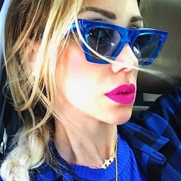 

горячая мода симпатичные сексуальная ретро cat eye солнцезащитные очки женщин старинные бренд дизайнер cateye солнцезащитные очки для женщин, White;black