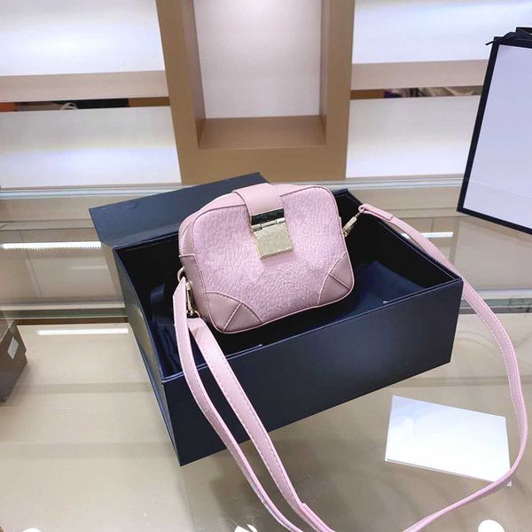 

2020 designer camera bag new women's single shoulder bag coated canvas messenger bag advanced version small square bags
