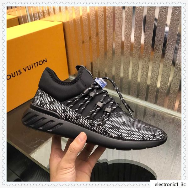 

2019xu spring and autumn men s casual sports shoes high-belt travel sneakers, with micro-standard, with the original box fast delivery
