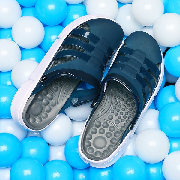 

new summer outdoor beach shoes men sandals jelly hollow out flip flops comfortable men pool sandals leisure beach flat slippers
