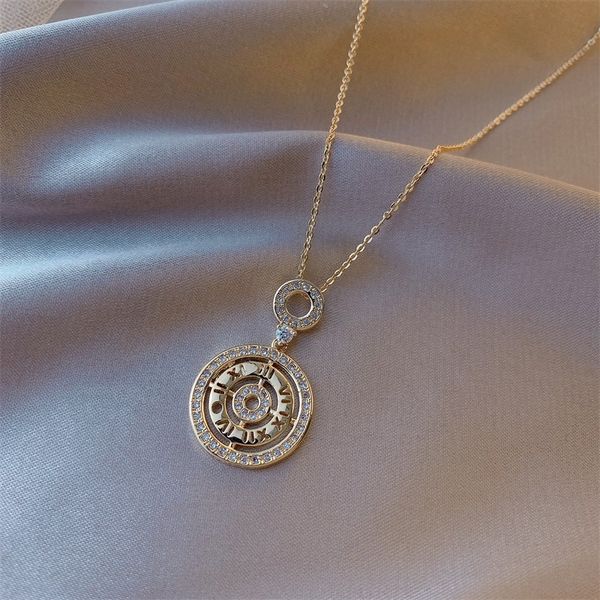 

2020 new korea style women letter personality round pendant clavicle chain necklace for girl fashion jewelry accessories, Golden;silver
