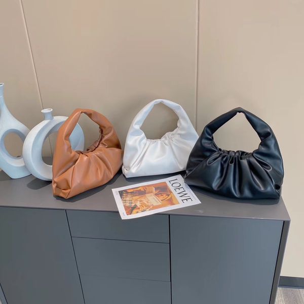 

облако сумка женская большая емкость круассан сумка 2020 новый одно плечо ретро складка подмышки ручной овощной корзины женская сумка