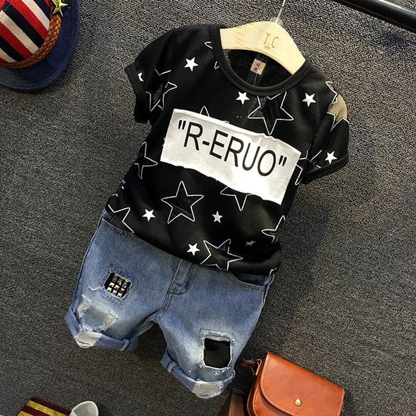 

baby мальчики мода одежда комплект дети черной звезды печатных рубашку t и отверстия жан короткие 2шт дети случайные все матч одежда 2-7т t2, White