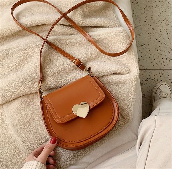 

women new fashion one shoulder bag texture versatile cross body saddle bag ph-cfy20061226