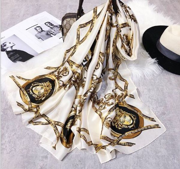 

2019 women fa hion print ilk carf beach hawl and echarpe ummer wrap de igner carve plu ize female beach tole bandana