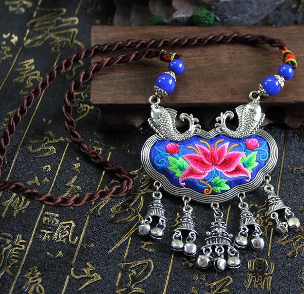 

национальный стиль ювелирной вышивки моды miao серебряная вышивка ожерелье цепь свитер женский длинный юньнань ветер винтажное ожерелье, Silver