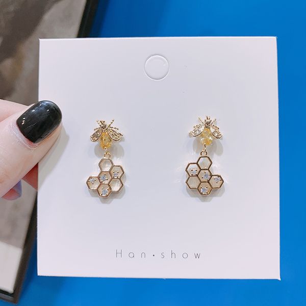 

korean creative exquisite cute rhinestones little bee silver needle earrings fashion personality girl women jewelry accessories