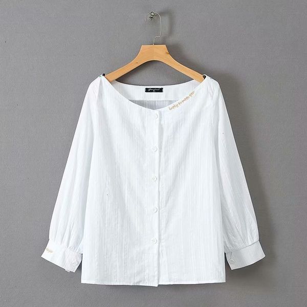 

add the size border vick brief, White