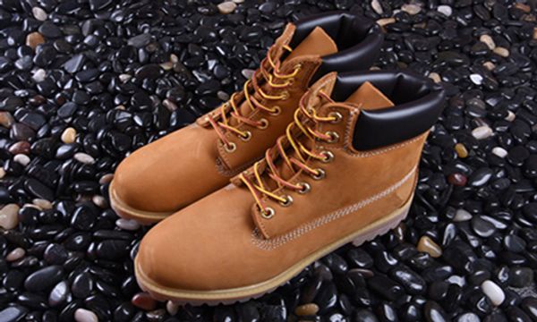 

2019 outdoor botas men designer sports shoes sneakers casual mens womens trainers wheat gold silver luxury martin boots eur36-45
