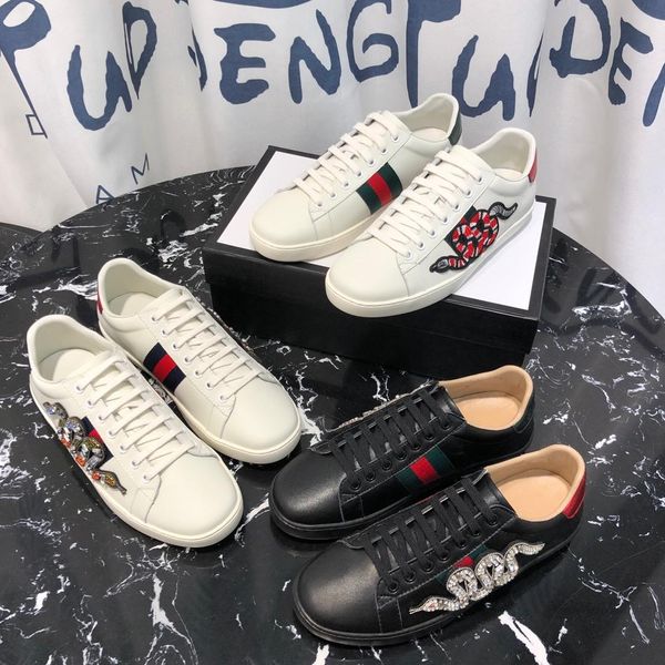 

2019Exclusive release [style] women's casual shoes counter 1:1 latest imported cowhide materials. The original sheepskin inside the skin. Wo