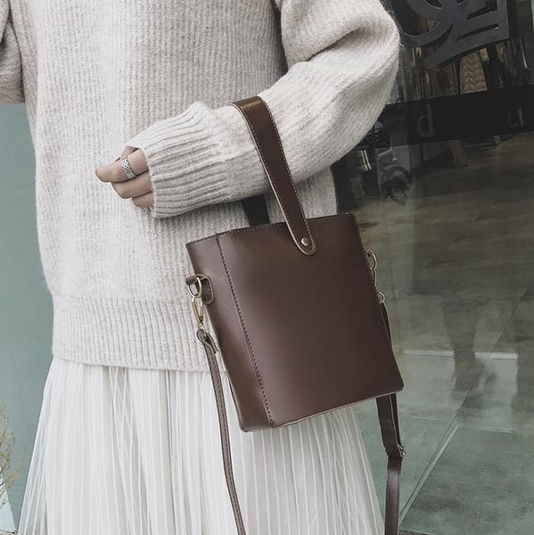 

fashion bucket bags women's simple and versatile large capacity single shoulder bag diagonal straddle bag leisure handbag