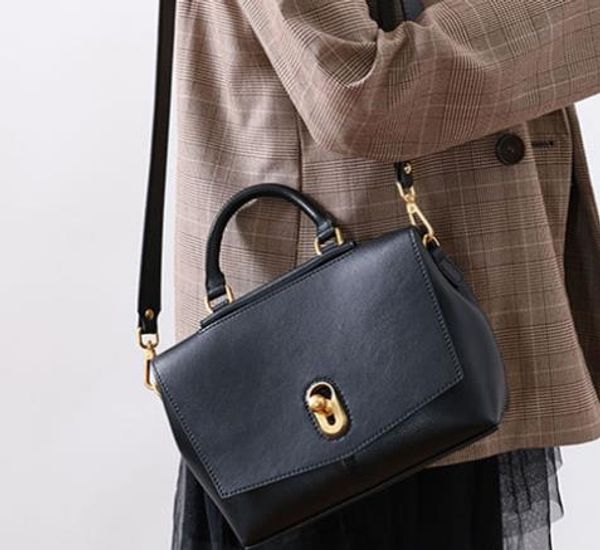 

2020 new female bag simple large capacity retro shoulder bag diagonal handbag wild