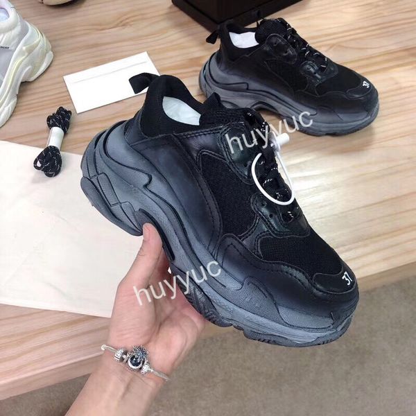 

2020 Мода Повседневная обувь Дизайнерские обувь моды Париж вскользь тройной S Sneaker Mens женщин черный розовый белые спортивные кроссовки Размер 35-45