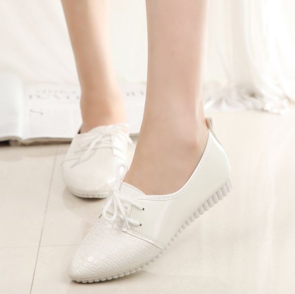 

2018 autumn women loafers lace up ballerina flat shoes woman fashion soft black white pu leather moccasins student ballet flats