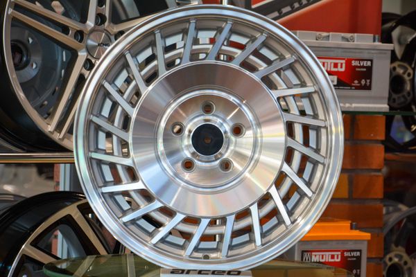 

alloy wheel rim 18" 5x100 emr-l1365 rotiform 1pcs