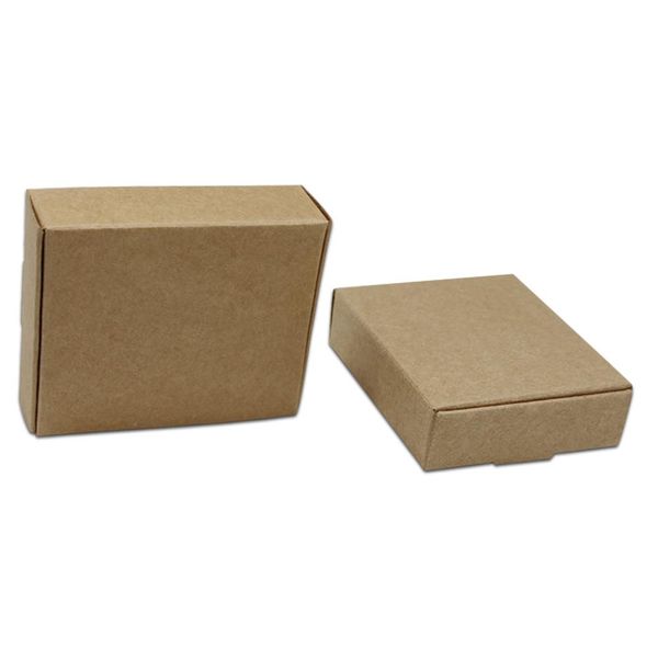 50 adet / grup Kahverengi Beyaz Zanaat Kağıt Küçük Hediyeler Ambalaj Kutusu Takı Şeker Wrap Kutusu Karton Kraft Katlanabilir Organizatör 8x6x2.2 cm
