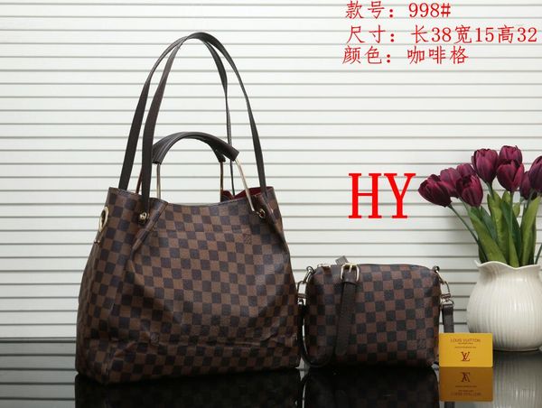 

Europe and america brand women 039 handbag fa hion women me enger bag rivet ingle houlder bag female bag handbag wallet b57