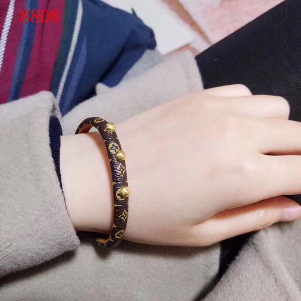 

paris design 316l titanium steel bracelet for women with genuine leather in three colors of wedding jewelry gift ps6227 6, Golden;silver