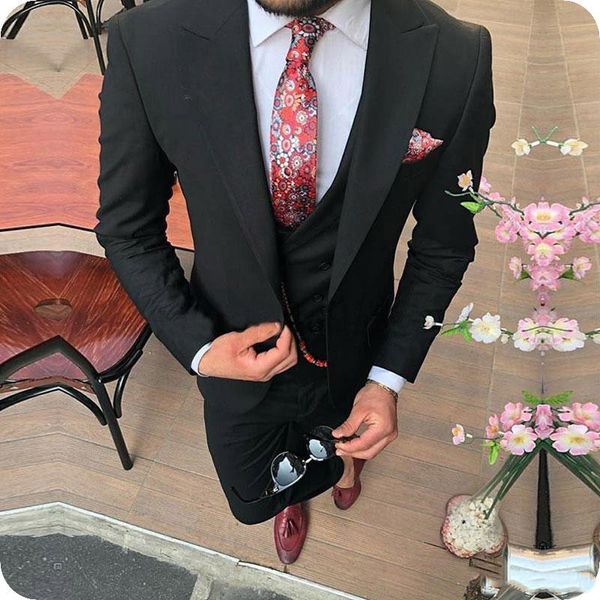 

handsome one button groomsmen peak lapel groom tuxedos men suits wedding/prom/dinner man blazer(jacket+pants+tie+vest) 828, Black;gray