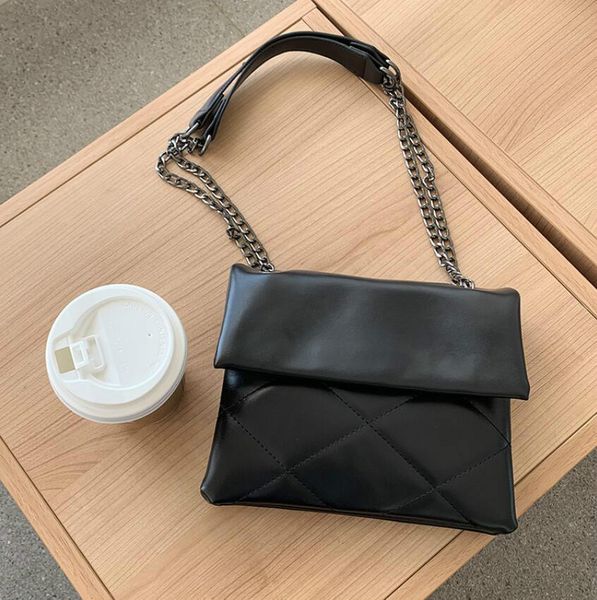 

designer bag women's new fashion net red fashion handbag purses design versatile black diamond chain single shoulder messenger bag