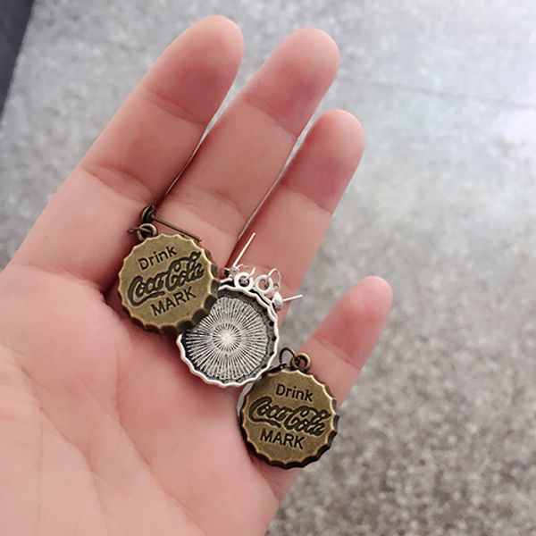 

Cola soda bottle cap earrings female cola beer bottle lid jewelry luxury designer jewelry women earring shoop earrings