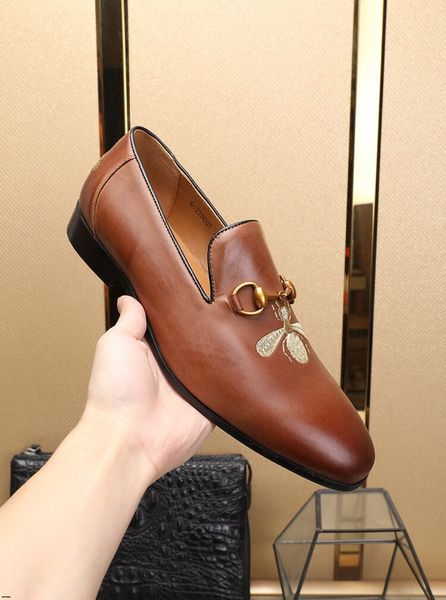 

2019 мужчины brogue платье обувь роскошный итальянский стиль острым носом формальные свадебные повседневная кружева up плед бизнес кожаные т, Black