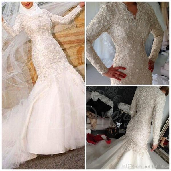 

2019 muslim v neck beading lace long sleeve mermaid wedding dresses covered buttons vintage plus size pakistan middle east bridal gowns, White