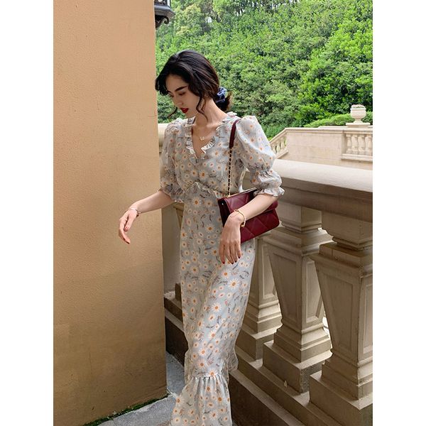 

2020 daisy floral dress female summer fairy super fairy mori french retro slim fishtail dress dress tide, Red