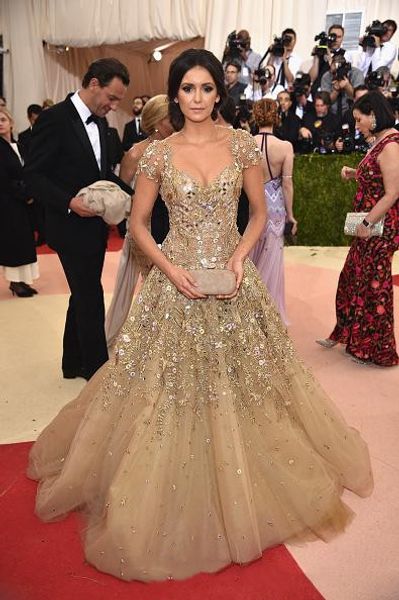 

2019 nina dobrev met gala red carpet a-line prom dress jewel neck modest pageant evening gowns party wear, Black;red