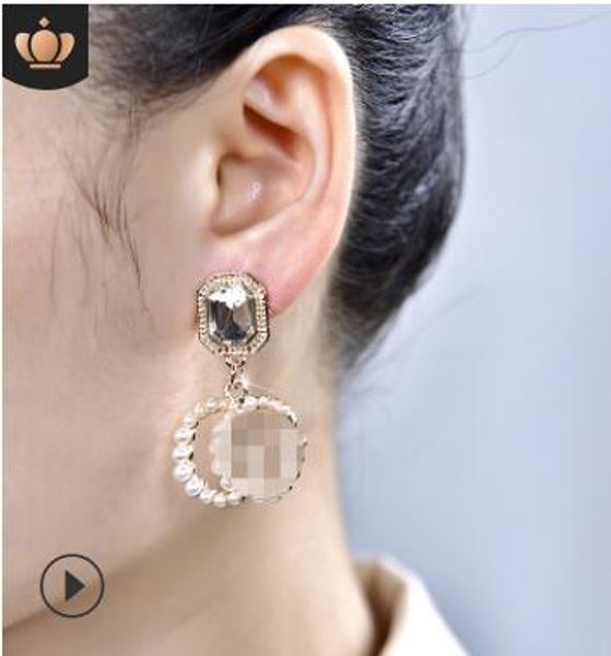 

Мода Женщины жемчуг шпилька Популярный Дизайнер Женщины Серьги Стержня Роскошны