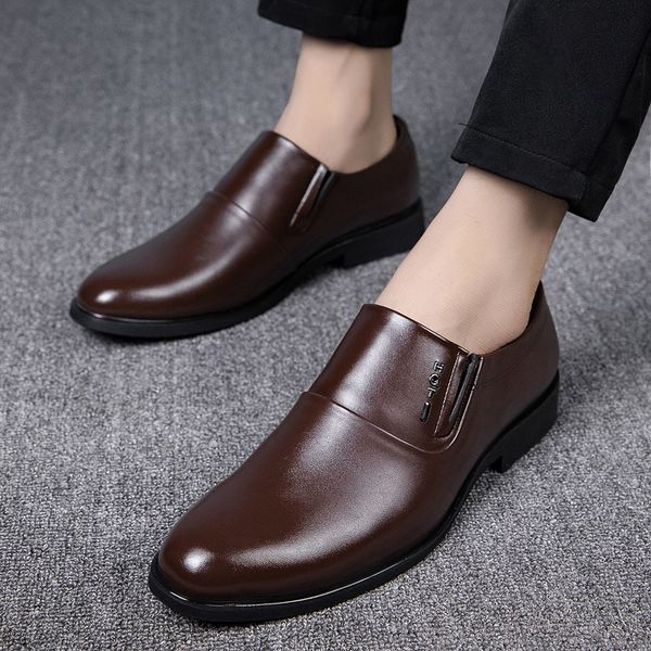 

2019 new spring and autumn retro simple and lightweight classic comfortable dress business shoes waterproof deodorant, Black
