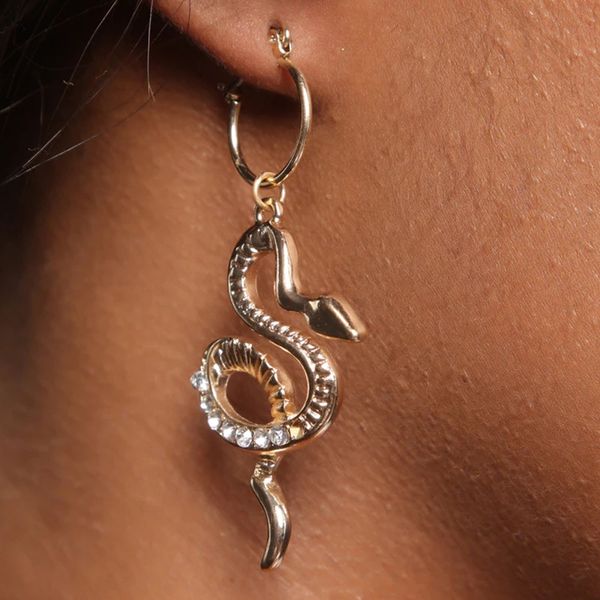

1pair snake hoop earrings gold color animal vintage earrings for women gift european statement jewelry e382, Golden;silver