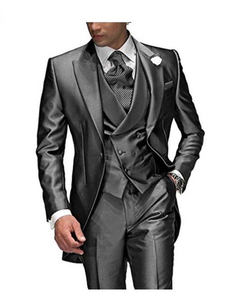 Charcoal Cinzento Homens Terno Pico Peaked Lapel 3 Peças 1 Botão Noivo TuxeDos Terno de Casamento para Homens Conjunto Personalizado (Casaco + Calças + Colete)