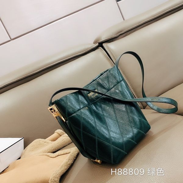 

2020 new genuine leather ladies bag 12k34a, Black