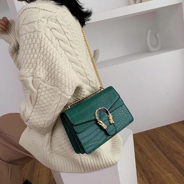 

factory wholesale women handbag street trend stone women chain bag personality golden buckle fashion messenger bag new leather shoulder bag