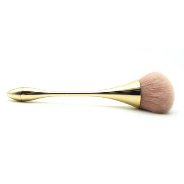 

small drop waist makeup brush